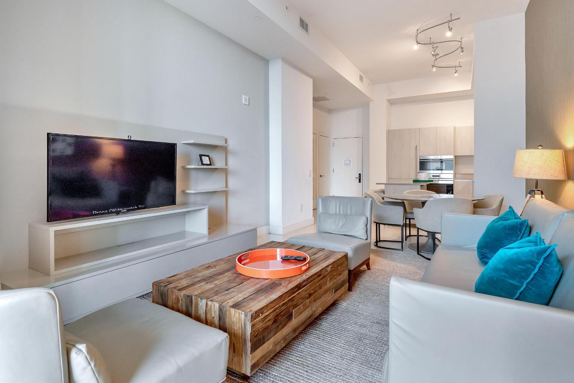 203-1Br/1Ba At The Beach Gem! Lux Amenities! Hollywood Bagian luar foto
