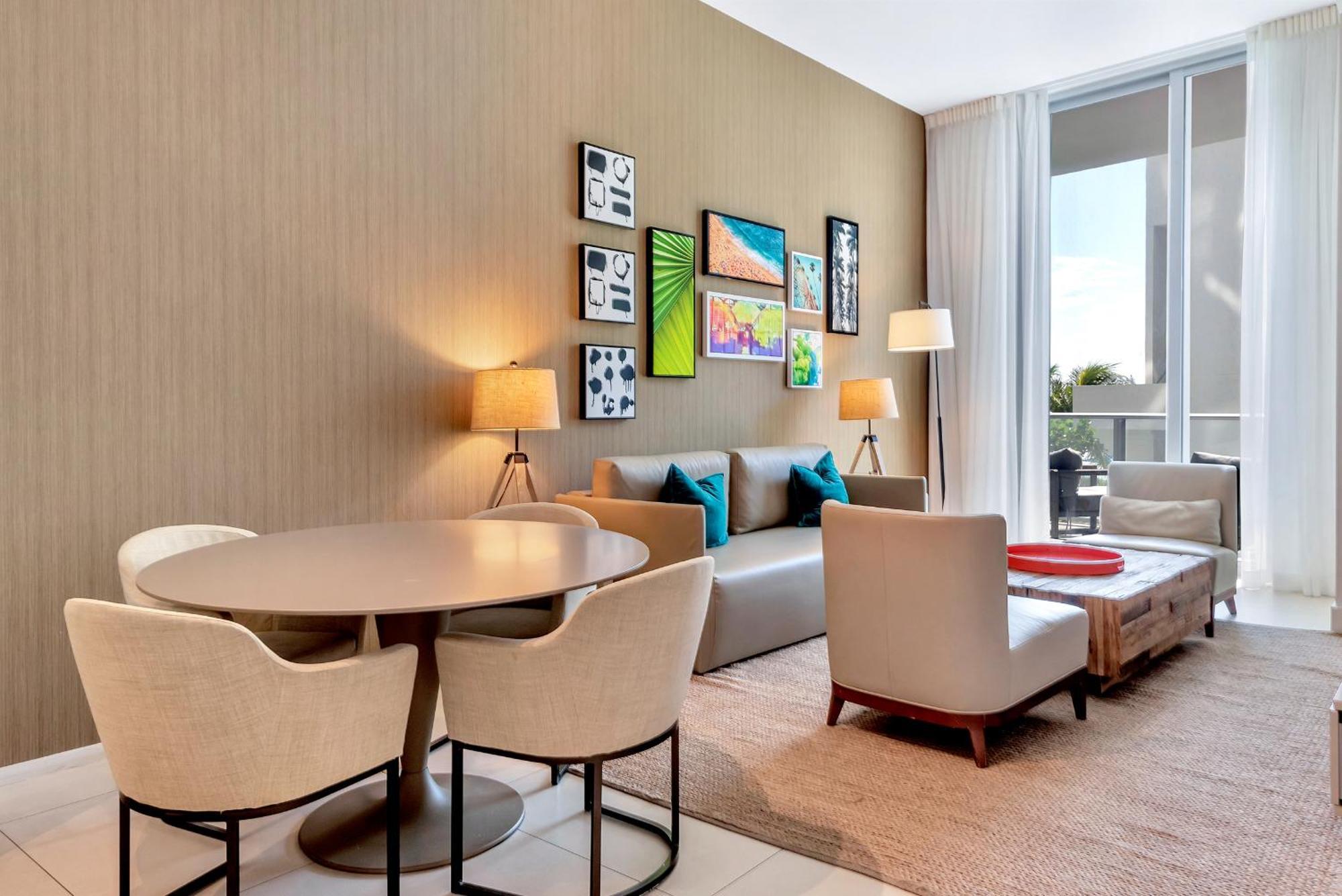 203-1Br/1Ba At The Beach Gem! Lux Amenities! Hollywood Bagian luar foto