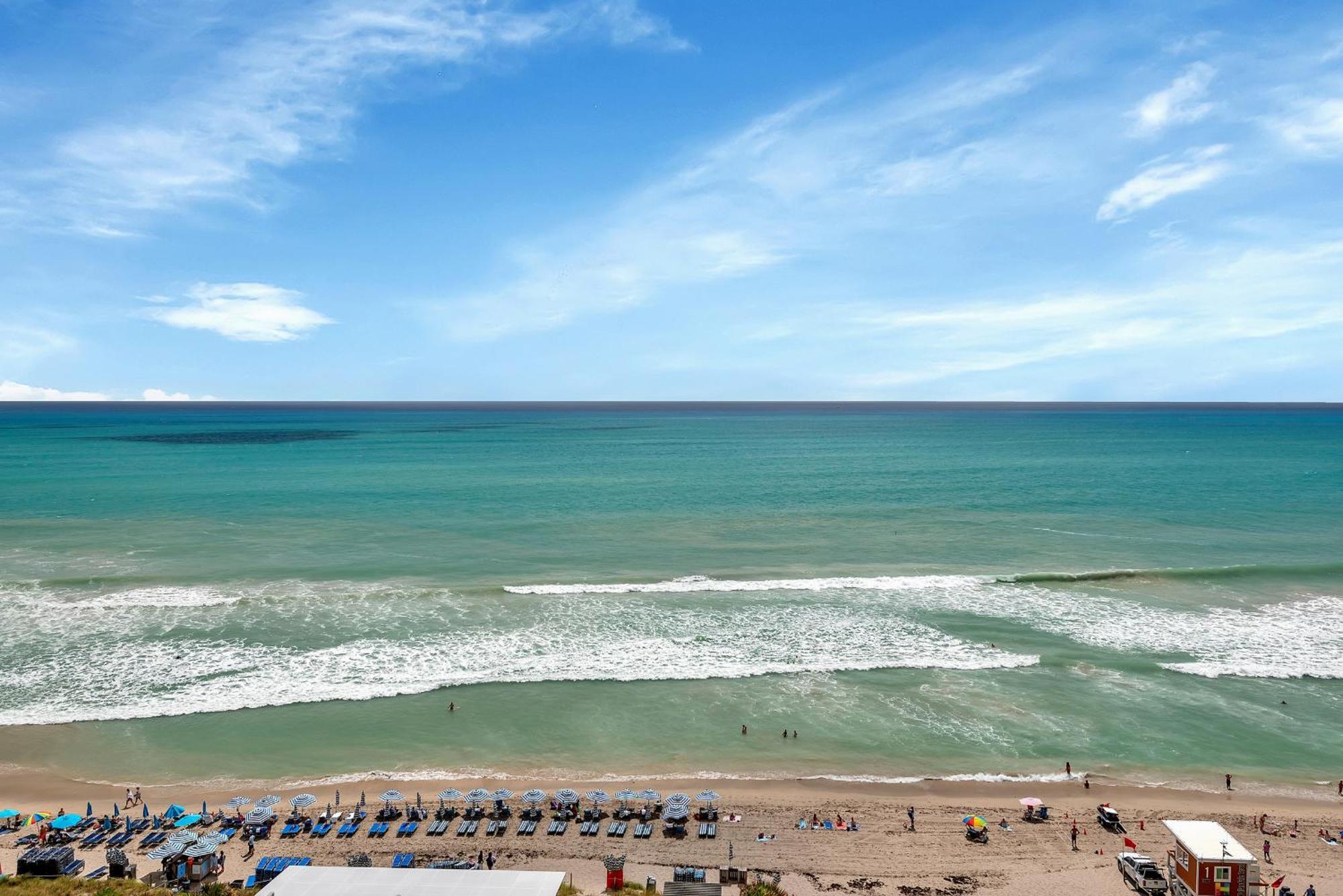 203-1Br/1Ba At The Beach Gem! Lux Amenities! Hollywood Bagian luar foto